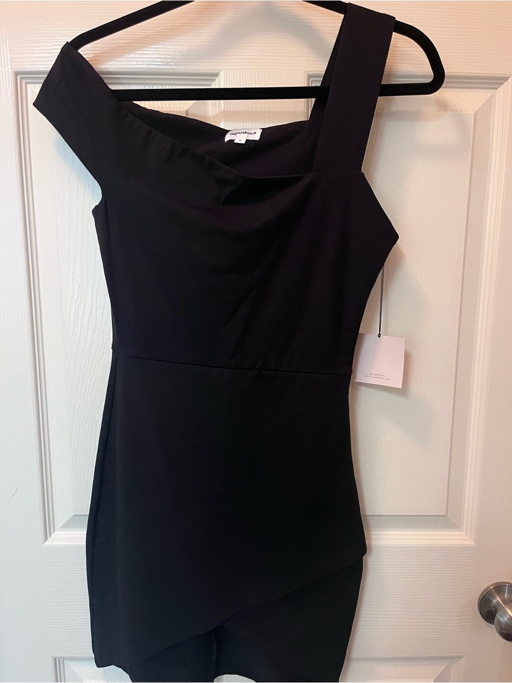 NWT Superdown
Fallon Asymmetrical Mini Dress in Black size Small